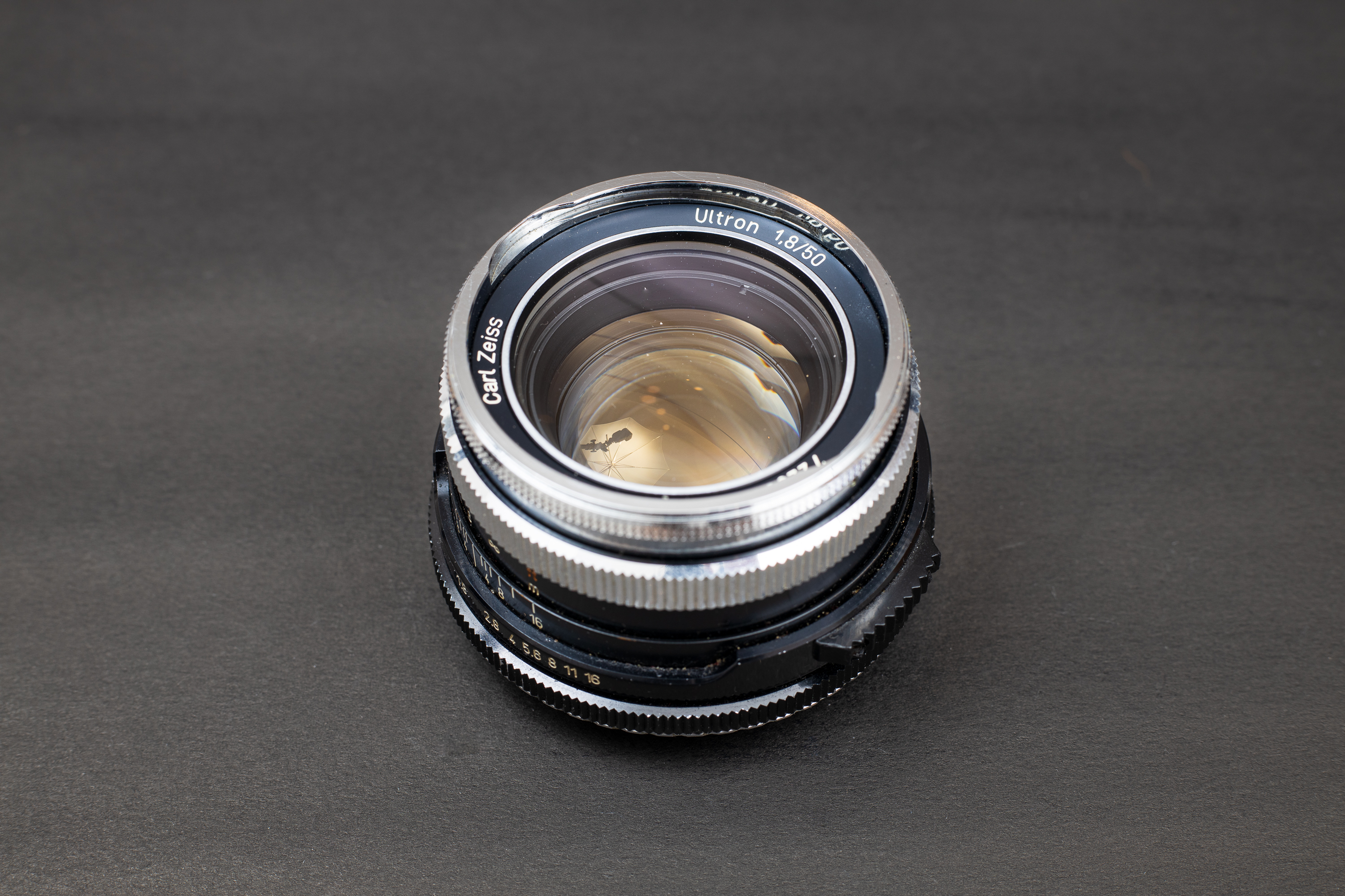 Carl Zeiss Ultron 50mm f1.8 Lens Review - Lens Legend