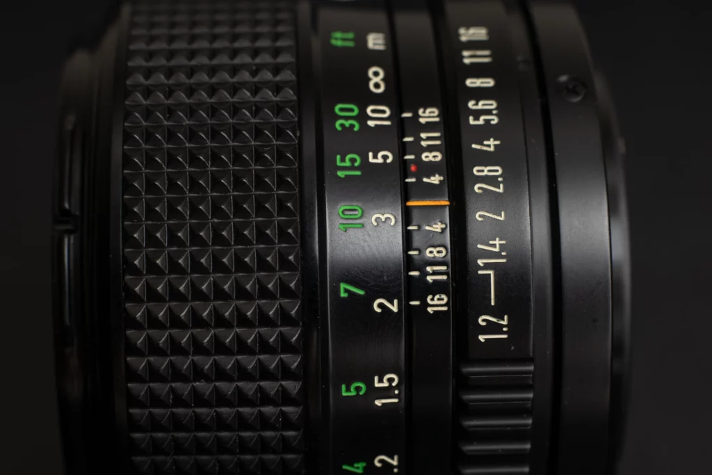 Here we can see just how fine the machining is on the Canon FD lenses.